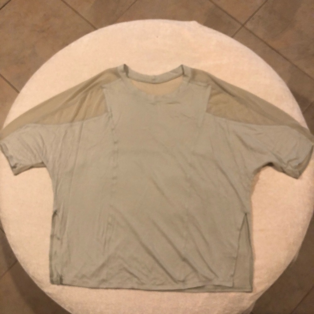 ALO Yoga Tee